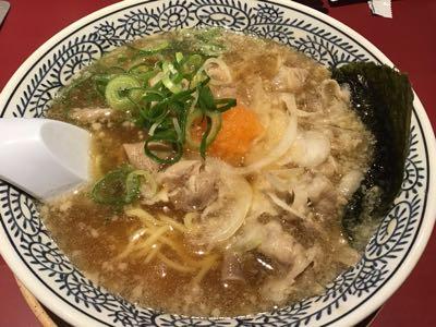 (株)物語コーポレーション【3097】 丸源ラーメンで肉そばを糖質オフ麺でいただきました。平日夜でしたが寒波の影響か結構盛況でしたね 。