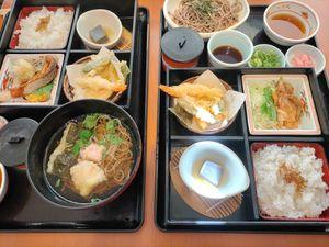 ＳＲＳホールディングス(株)【8163】 今月期限の優待券あるんで和食さとランチ お昼の選べるさと和膳ひとつカニ＆ホタテそばにグレードアップしたけど988円はコスパ💮 ごちそうさまでした。