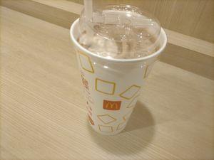 日本マクドナルドホールディングス(株)【2702】 京都旅行でマックシェイクＬサイズチャレンジ初成功