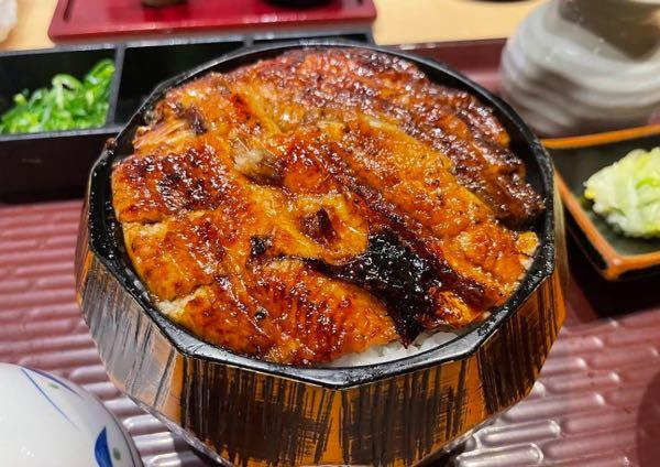 (株)ジェイグループホールディングス【3063】 ひつまぶしは三段重ねにして ご飯大盛りにするんですよ