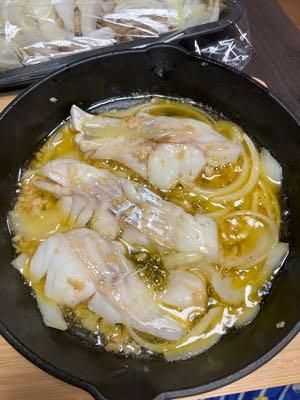 KAME HOUSE タラのアヒージョうまま