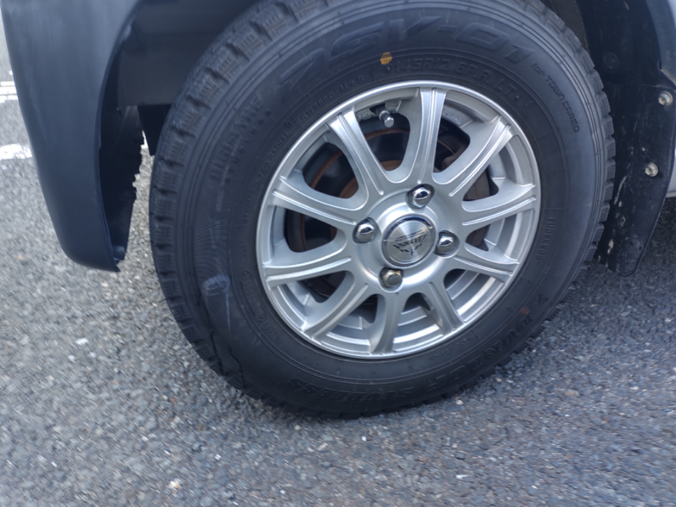 (株)バルニバービ【3418】  >その舌打ちって、ありがとうという意味なのでは？   チップちょうだい‼️だと思います。  新年早々、車のタイヤがネコのトイレにされました‼️ コレは、ウンが良いのでしょうか？ それとも、その逆❓️   今日は、稲盛和夫さんに敬意を表して、すき家で牛丼パーティーします‼️