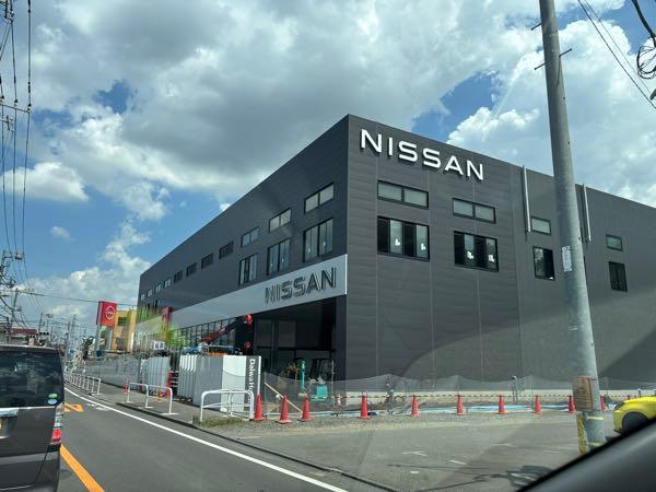 日産東京販売ホールディングス(株)【8291】 日産東京販売 東村山の新店舗 かなり大きな建物ですね