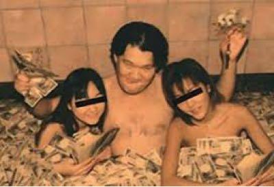 エムスリー(株)【2413】 今日はいい日だな