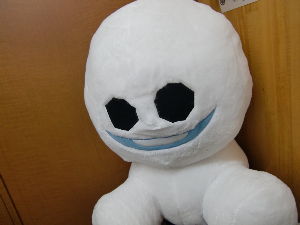 アラシ ホイホイ♪ 新しい「アナ雪」の新キャラだって♪ オラフの方がかわいいけどw