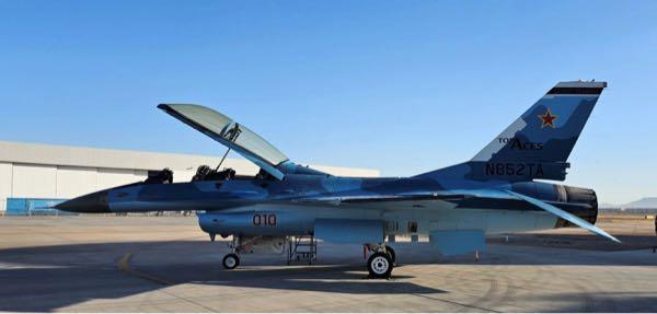 (株)石川製作所【6208】 米国のアグレッサー部隊の、ロシア軍機のカラーのF16の画像_(:3 」&ang;)_