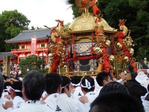 (株)エーアイテイー【9381】 お祭りもうすぐ