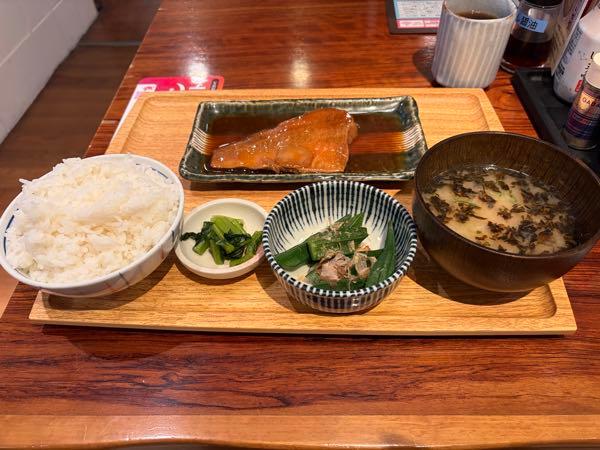 テンアライド(株)【8207】 今日の日替わりランチを頂いて来ました。優待券今月末までです🍚🥢