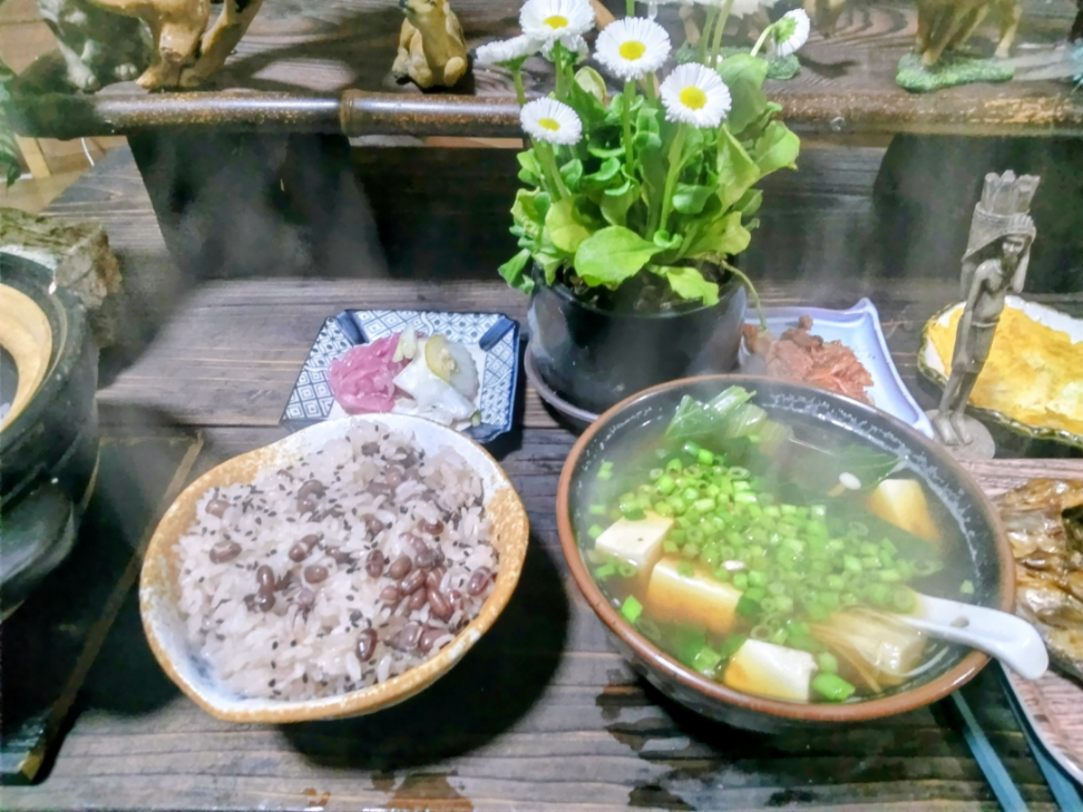 (株)ジェイテックコーポレーション【3446】 我が家の今朝は大きな ホッケ干物と小豆ご飯です‼️ 最高に旨かった😋