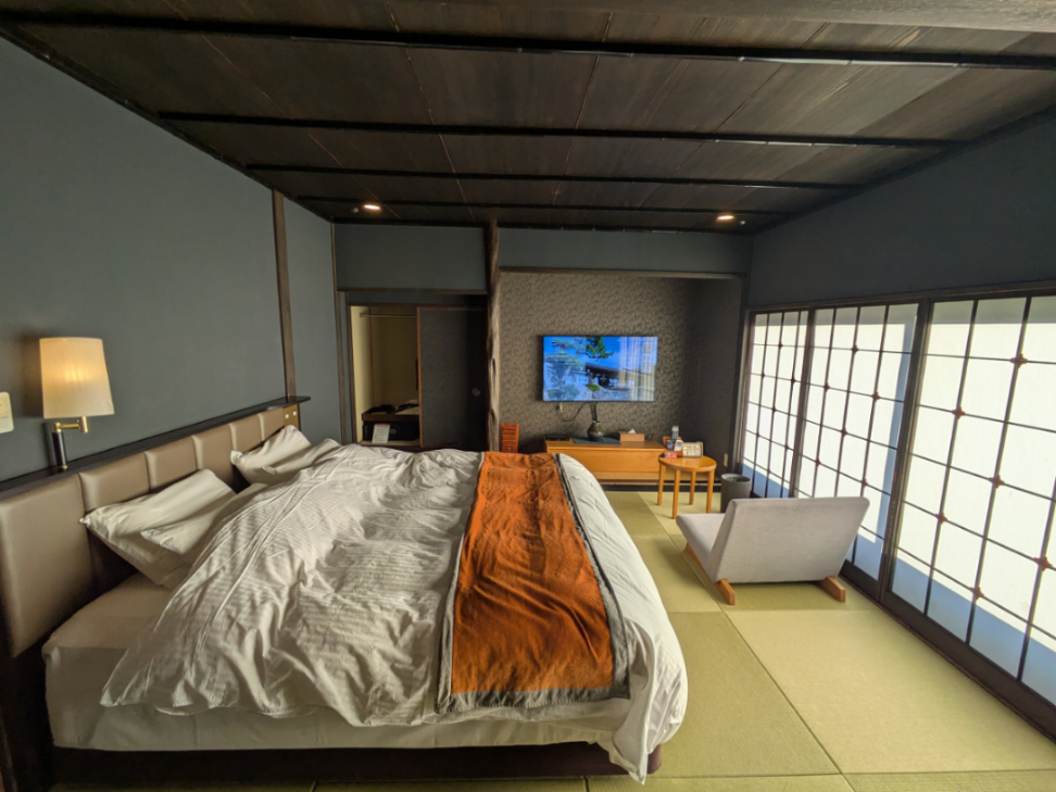 (株)ティーケーピー【3479】 いい感じで上がってきたな。  先日優待で泊まってきた石のや伊豆長岡はやっぱり良かった。 お籠りプランで部屋でゆっくり過ごせました。