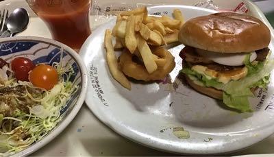 (株)モスフードサービス【8153】 とろったまベーコンテリヤキバーガーいただきました。ベーコン🥓香ばしくて美味しい。