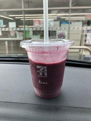(株)フルッタフルッタ【2586】 初アサイー！優しい味やた。