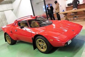 (株)ＶＬＣセキュリティ【2467】 １万行けば１２００株でこの車買えるよ(^^♪