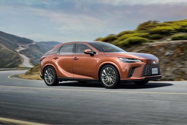 山田コンサルティンググループ(株)【4792】 配当来ちゃ〜っ🤗❤️、  おかげで、八丁堀の奴に内緒で、コレ毎日乗ってます🚗🙋&zwj;♀️  320枚よ🪭、🤭