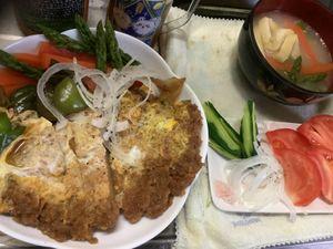 ダチョウの卵 飯ー 自炊で節約  持ち株があがらねえw