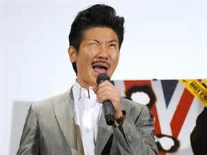 (株)ＡＣＣＥＳＳ【4813】 デシタル版教科書では噴かないようだな  デジタル版エロ本で攻めてみないか？  局部を黒塗りにして、ガチャで黒塗りを消せるなんてお遊びは如何